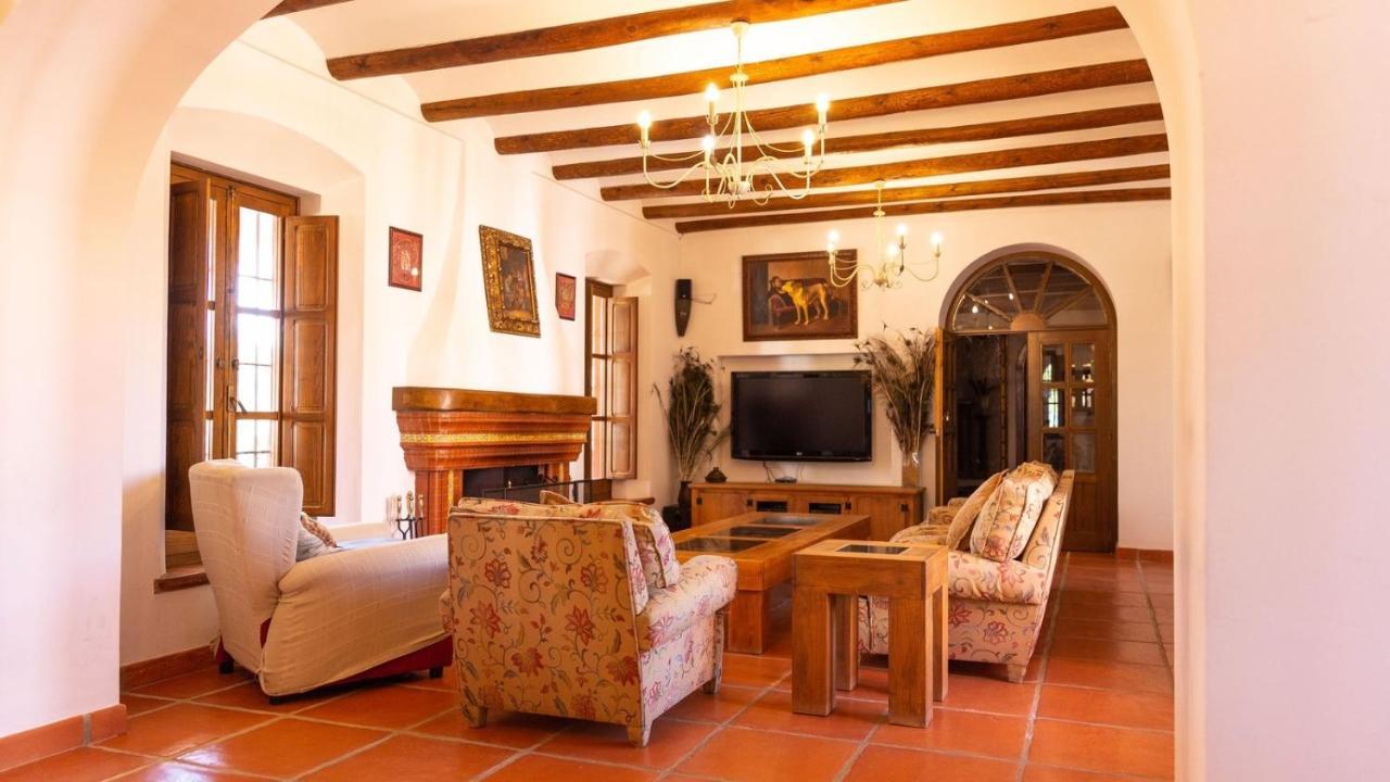 Finca La Canera Alcala De Guadaira By Ruralidays ภายนอก รูปภาพ